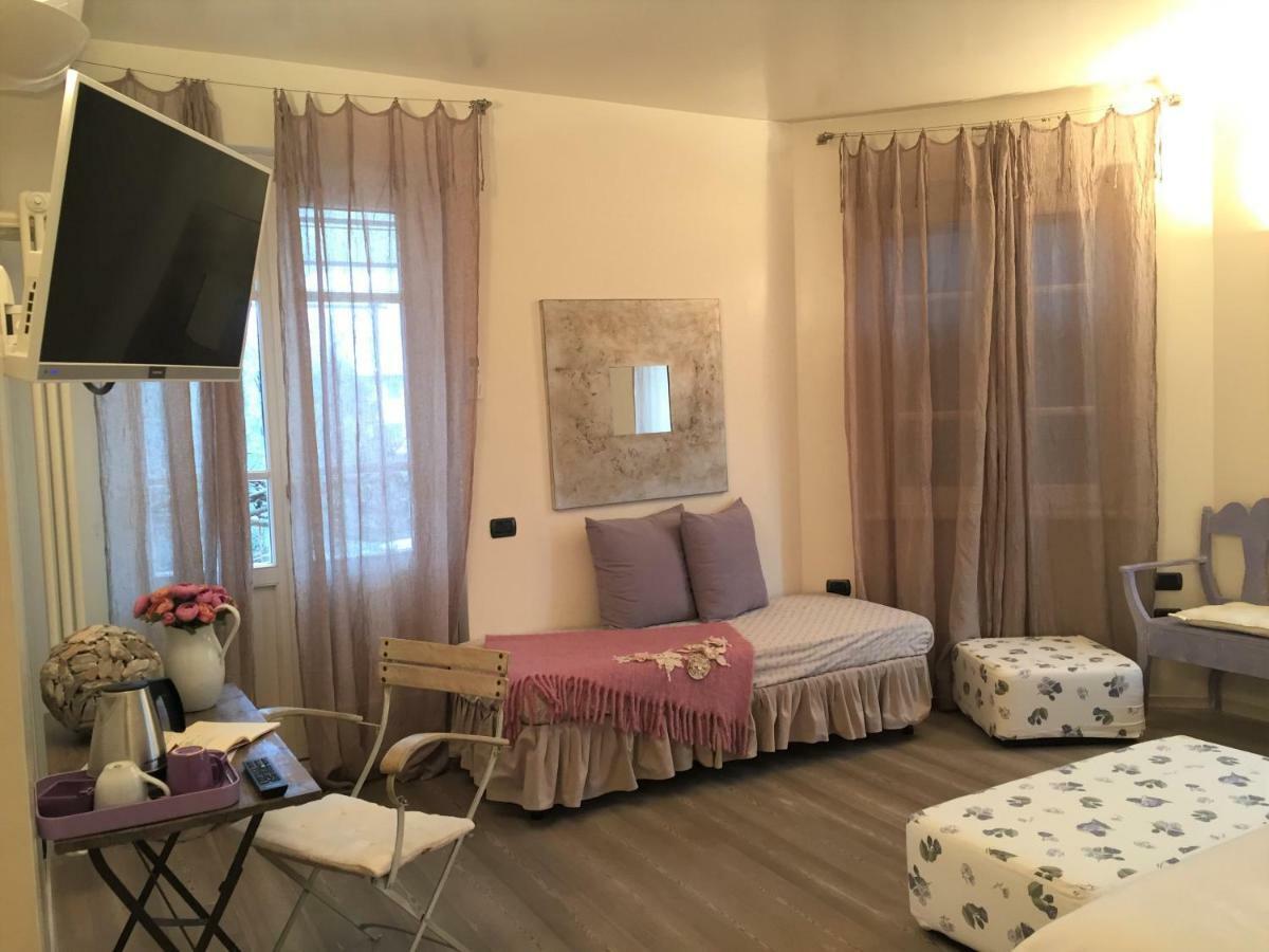 مبيت وإفطار إيزِيو La Casa Di Gabri المظهر الخارجي الصورة